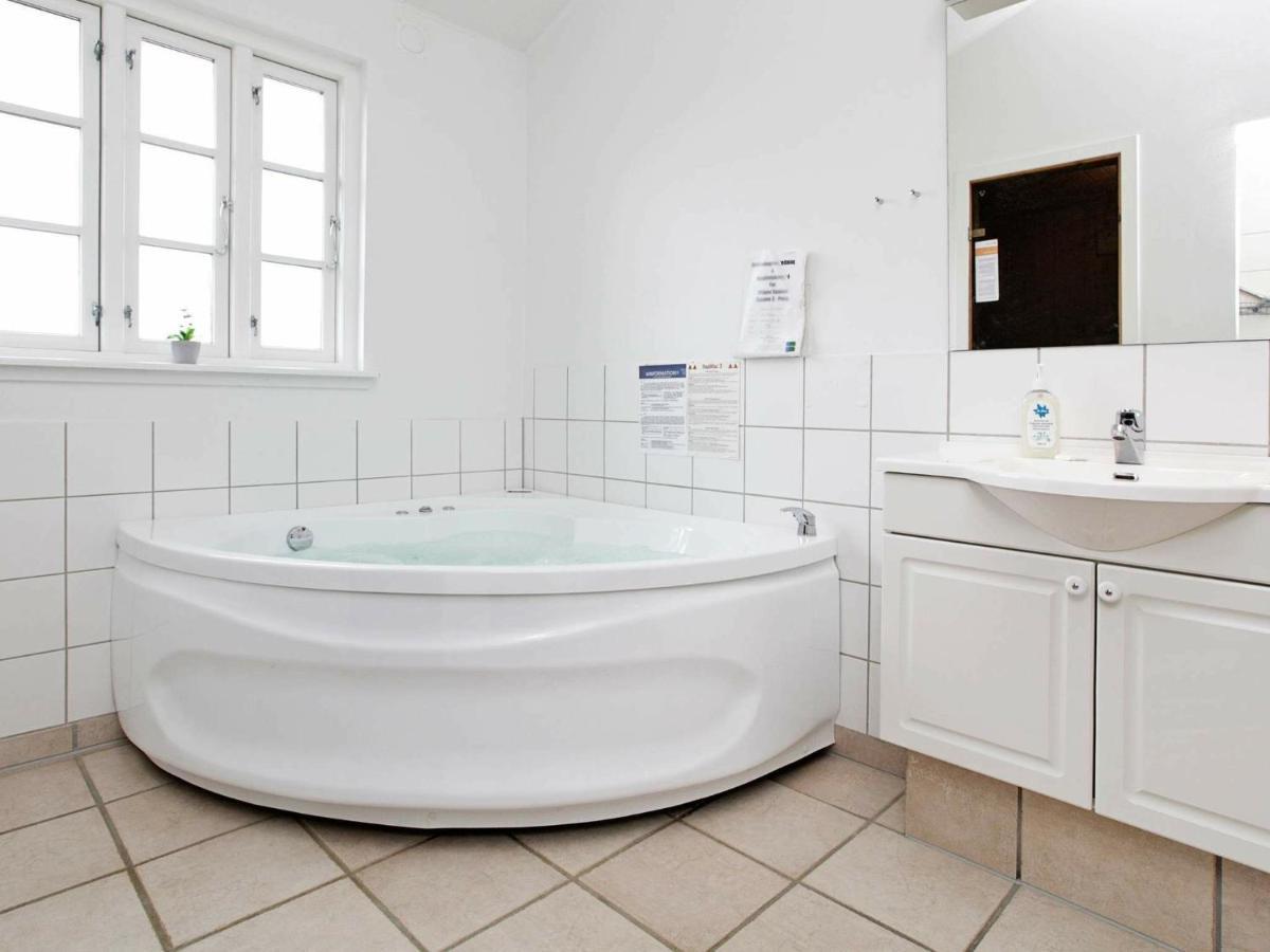 8 Person Holiday Home In Aabenraa Løjt Kirkeby Exteriör bild